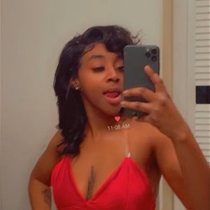 Meet your Posher, Marquesia